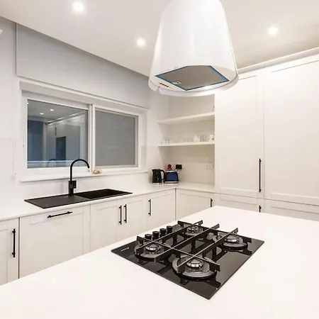 Beautiful And Amazing Flat In